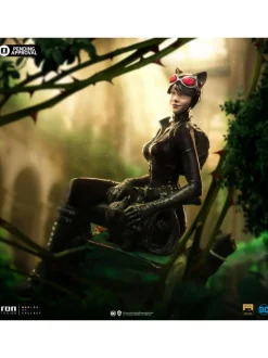 Batman - Catwoman (Gotham City Sirens) Deluxe 1/10th Scale Statue