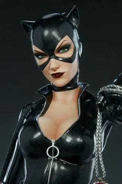 Batman - Catwoman Premium Format Statue