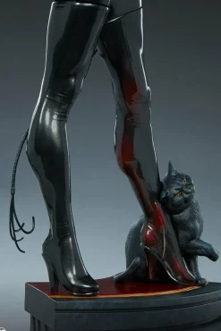 Batman - Catwoman Premium Format Statue
