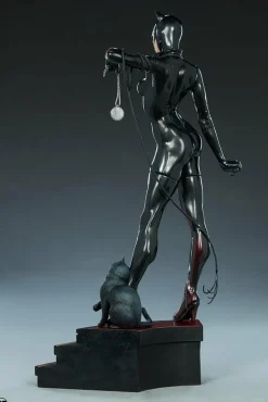 Batman - Catwoman Premium Format Statue