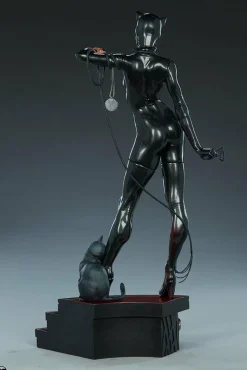 Batman - Catwoman Premium Format Statue