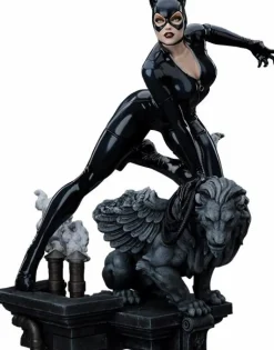 Batman - Catwoman 1/6th Scale Maquette Statue