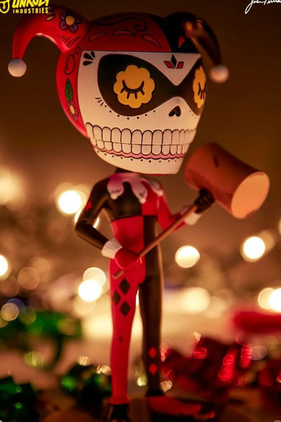 Batman - Harley Quinn Calavera 8” Vinyl Figure by Jose Pulido