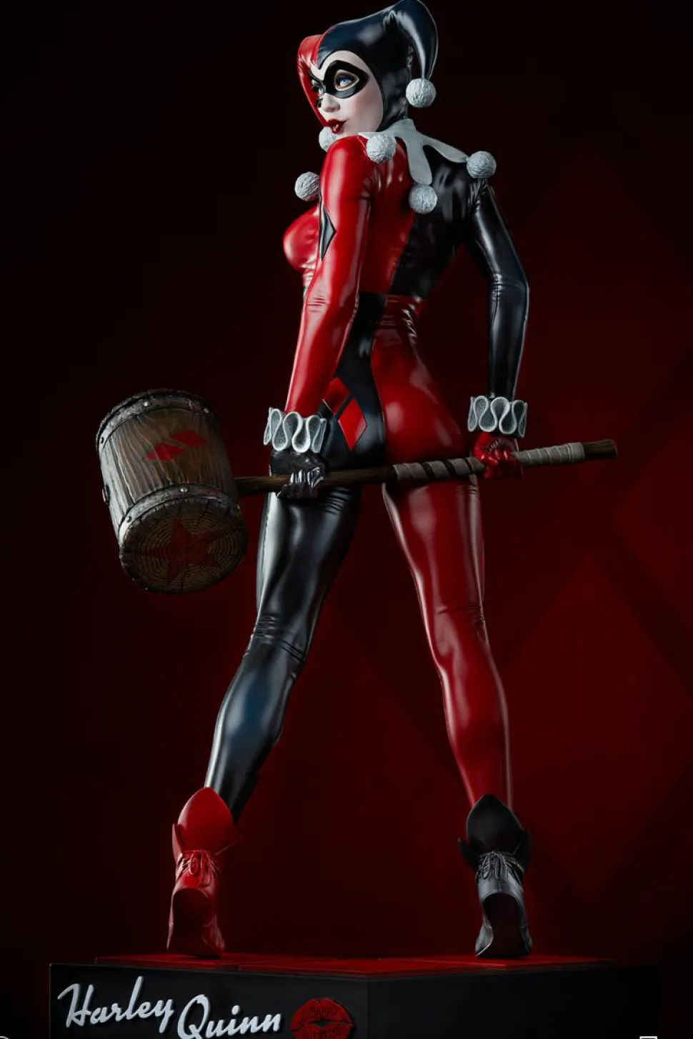Batman - Harley Quinn: Hell on Wheels (Comic Variant) Premium Format Statue