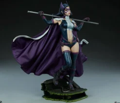 Batman - Huntress Premium Format Statue