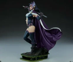 Batman - Huntress Premium Format Statue
