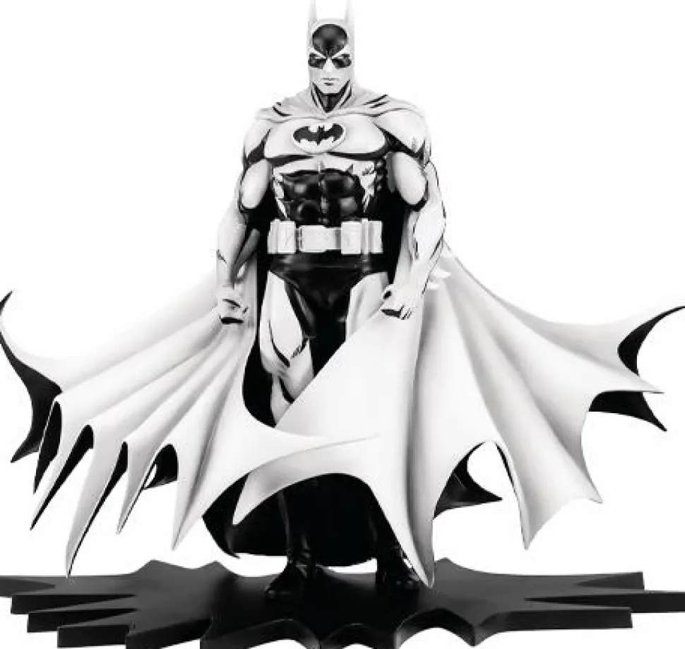 Batman - Neal Adams' Batman Black & White Version 1/8th Scale PVC Statue