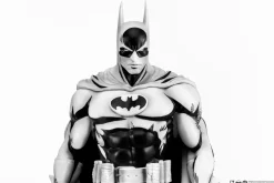 Batman - Neal Adams' Batman Black & White Version 1/8th Scale PVC Statue
