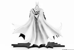 Batman - Neal Adams' Batman Black & White Version 1/8th Scale PVC Statue