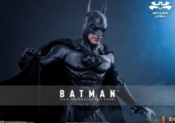 Batman & Robin (1997) - Batman 1/6th Scale Hot Toys Action Figure
