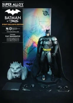 Batman - Super Alloy 1/6th Scale Action Figure (The New 52)