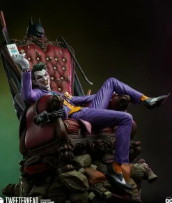 Batman - The Joker Deluxe 1/6th Scale Maquette Statue