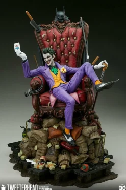 Batman - The Joker Deluxe 1/6th Scale Maquette Statue