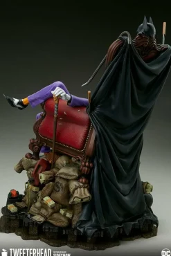 Batman - The Joker Deluxe 1/6th Scale Maquette Statue