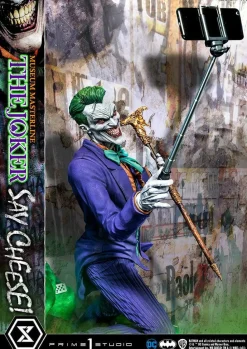 Batman - The Joker “Say Cheese” 1/3 Scale Statue