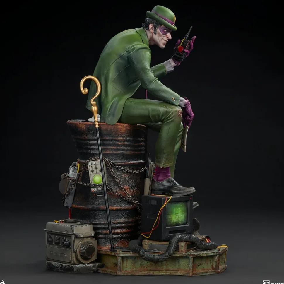 Batman - The Riddler Premium Format Statue