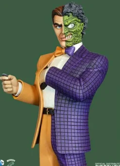 Batman - Two Face Classic Maquette 14