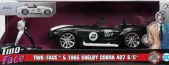 Batman - Two-Face & 1965 Shelby Cobra 427 S/C Hollywood Rides 1/32 Scale Die-Cast Vehicle Replica
