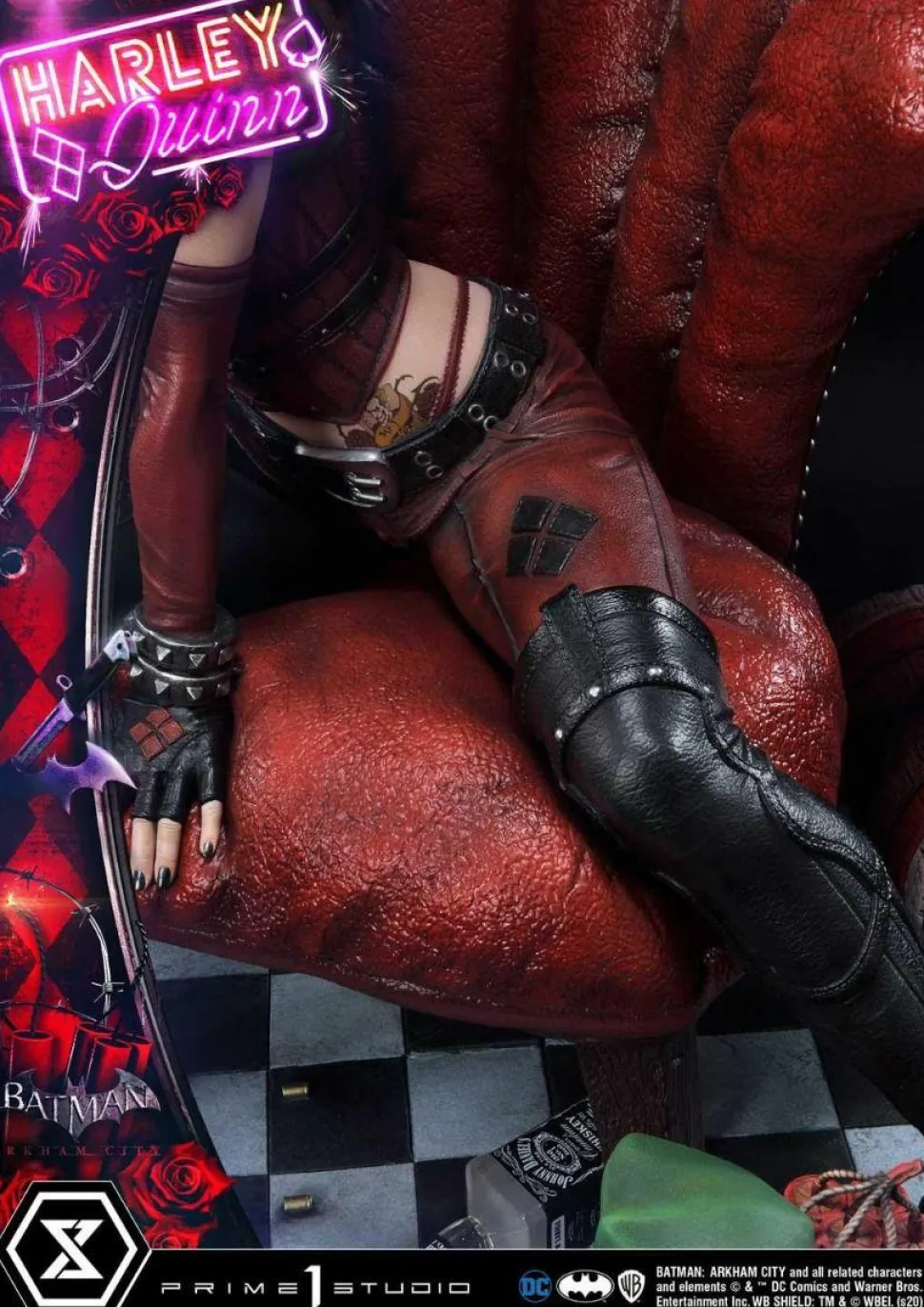 Batman: Arkham City - Harley Quinn Deluxe 1/3 Scale Statue