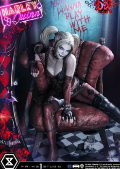 Batman: Arkham City - Harley Quinn Deluxe 1/3 Scale Statue