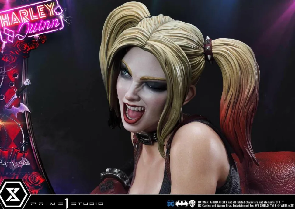 Batman: Arkham City - Harley Quinn Deluxe 1/3 Scale Statue