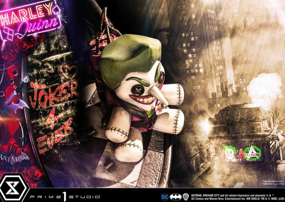 Batman: Arkham City - Harley Quinn Deluxe 1/3 Scale Statue