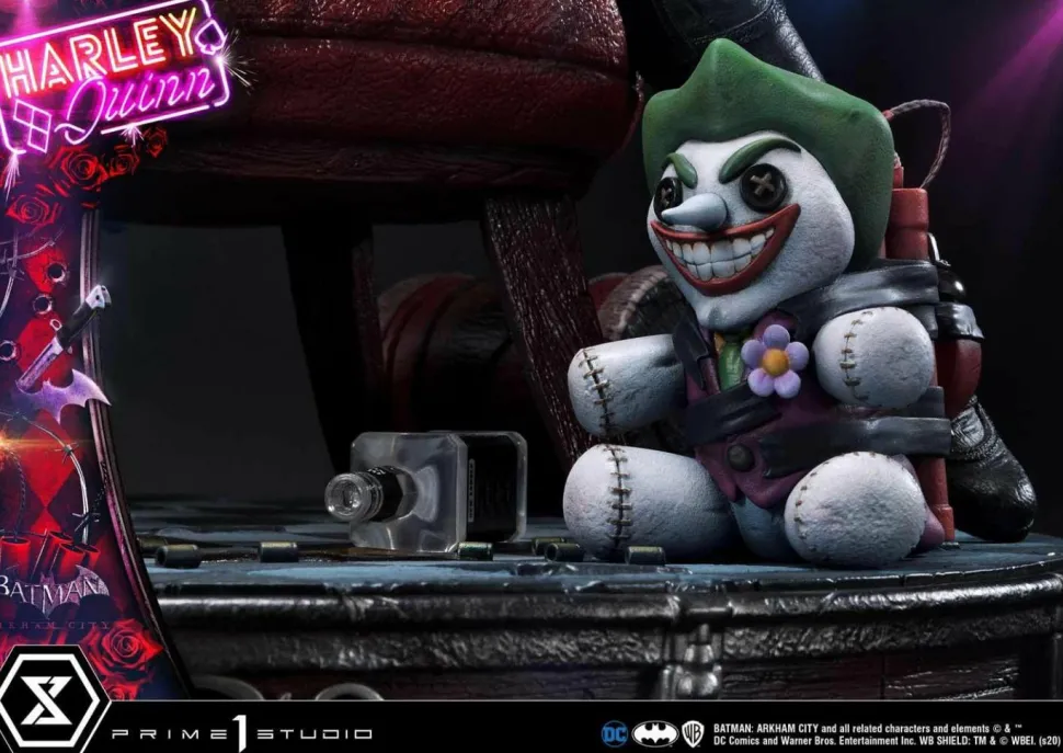 Batman: Arkham City - Harley Quinn 1/3 Scale Statue