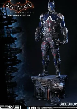 Batman: Arkham Knight - Arkham Knight 1:3 Scale Statue (Int Sales Only)