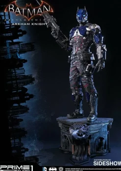 Batman: Arkham Knight - Arkham Knight 1:3 Scale Statue (Int Sales Only)