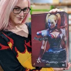 Batman: Arkham Knight - Harley Quinn 1/6th Scale Hot Toys Action Figure