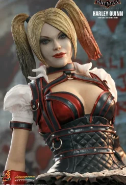 Batman: Arkham Knight - Harley Quinn 1/6th Scale Hot Toys Action Figure