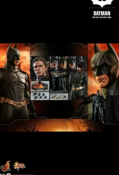 Batman Begins - Batman 1/6th Scale Hot Toys Action Figure