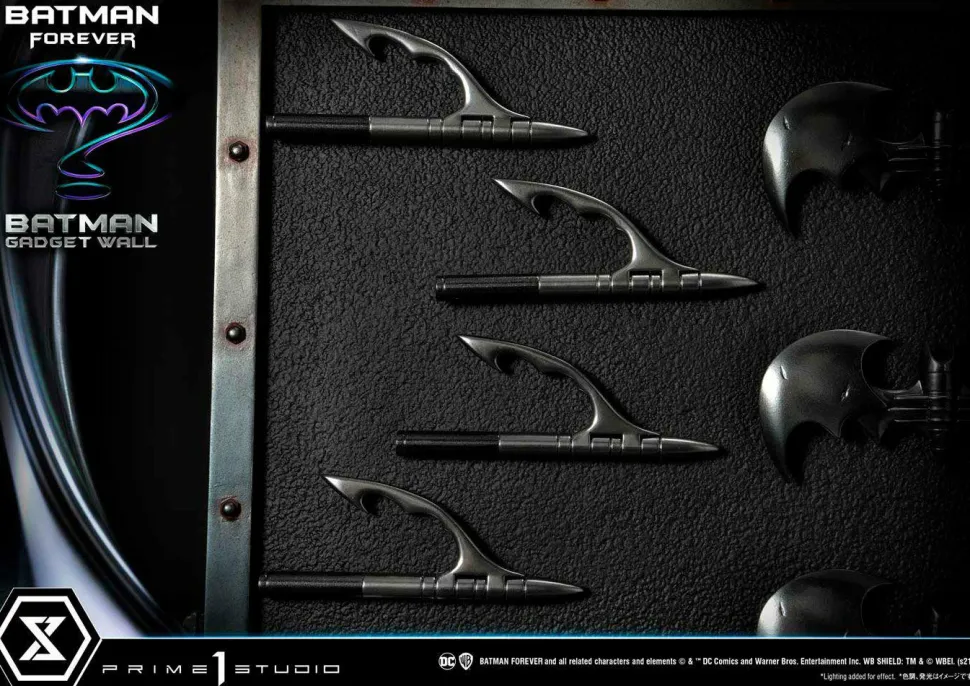 Batman Forever - Batman Gadget Wall 1/3 Scale Statue