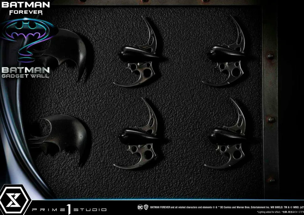 Batman Forever - Batman Gadget Wall 1/3 Scale Statue