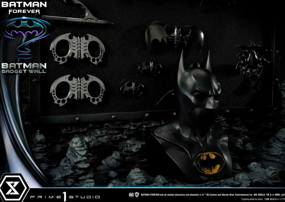 Batman Forever - Batman Gadget Wall 1/3 Scale Statue