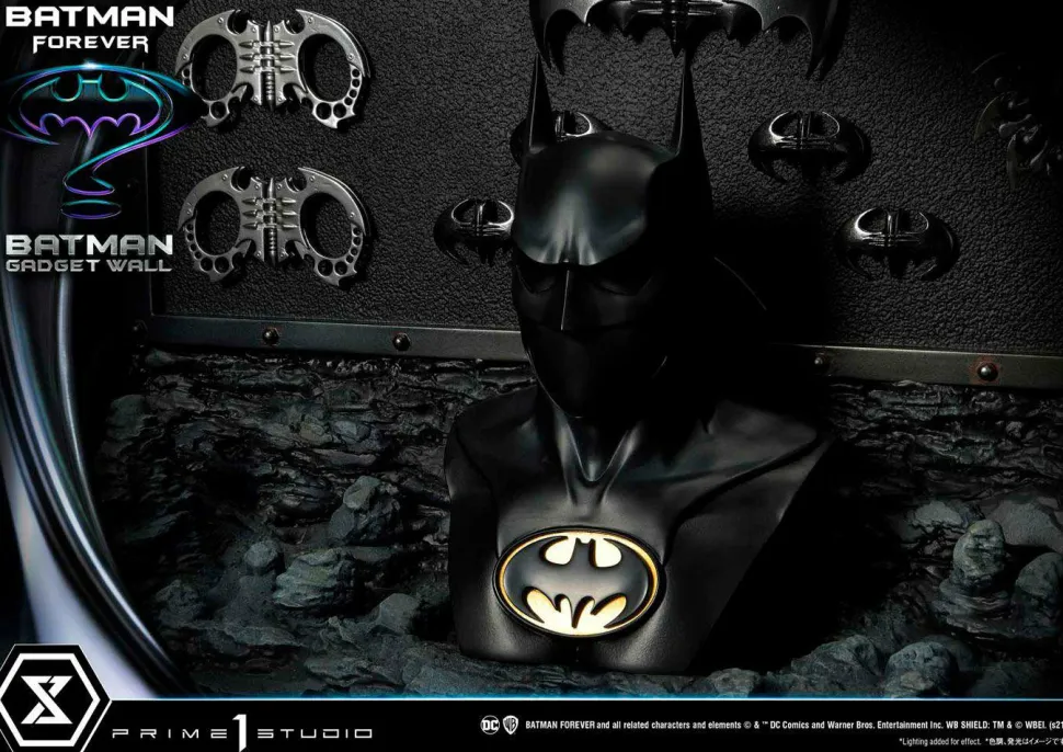 Batman Forever - Batman Gadget Wall 1/3 Scale Statue