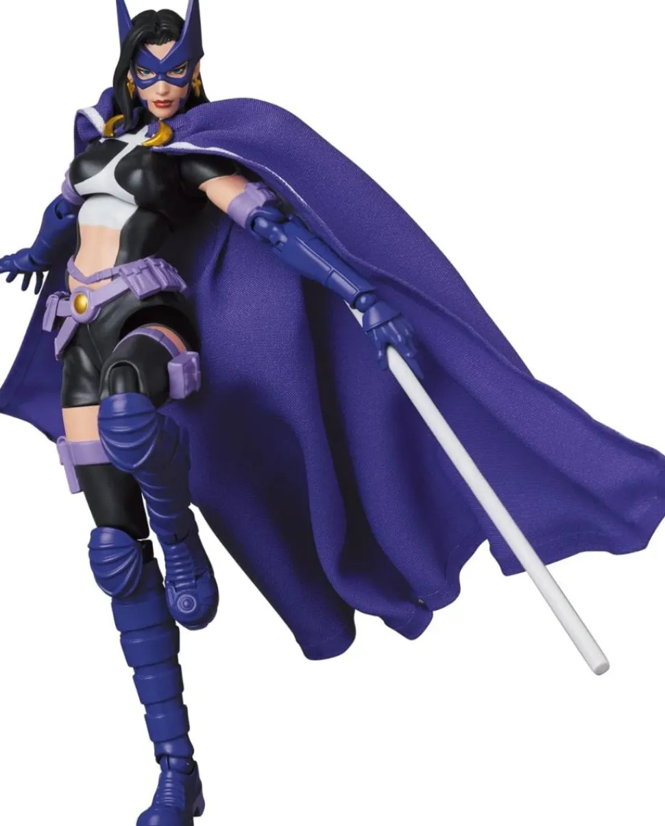 Batman: Hush - Huntress MAFEX 1/12th Scale Action Figure