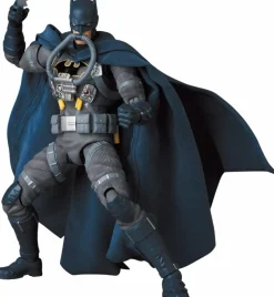 Batman: Hush - Stealth Jumper Batman MAFEX 1/12th Scale Action Figure