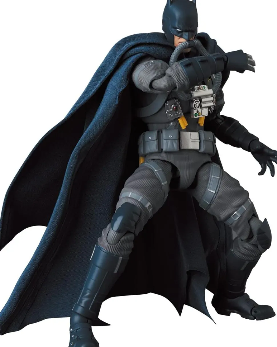 Batman: Hush - Stealth Jumper Batman MAFEX 1/12th Scale Action Figure