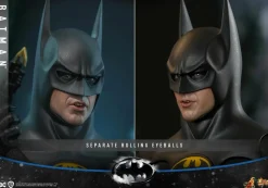 Batman Returns (1992) - Batman (2.0) Deluxe Version 1/6th Scale Hot Toys Action Figure