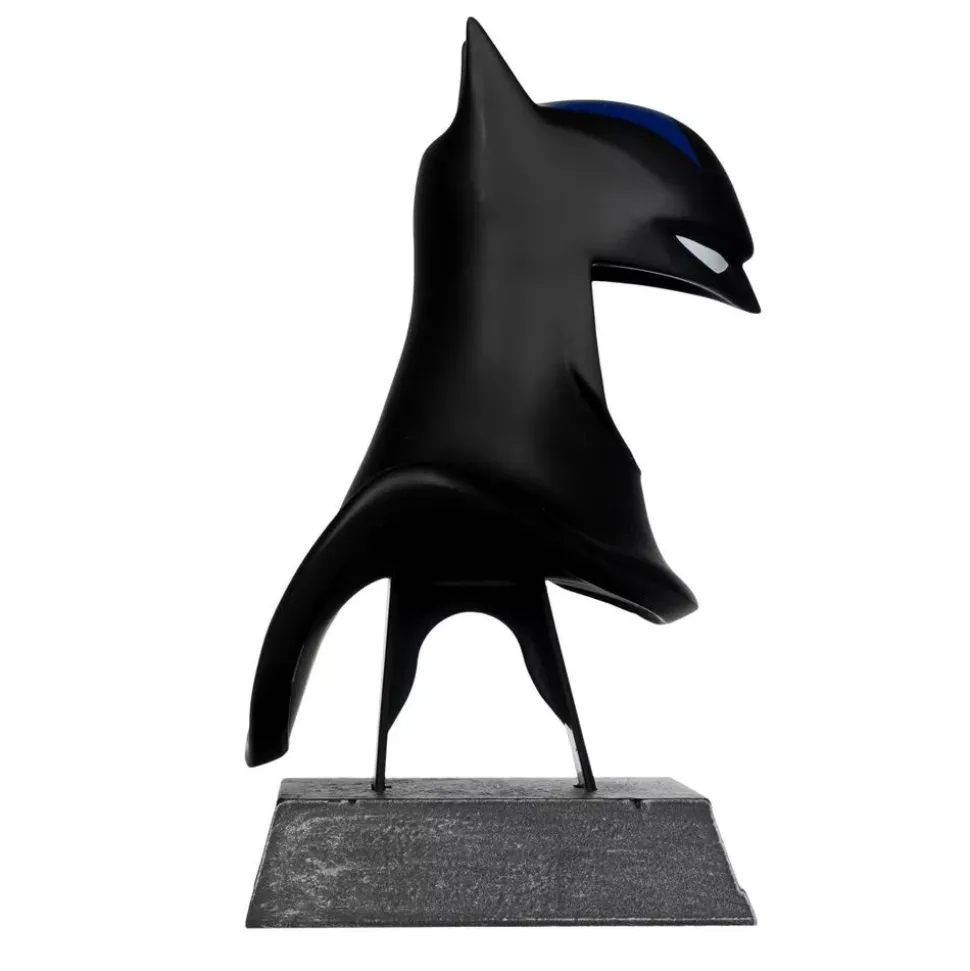 Batman: The Animated Series (1992) - Batman Cowl 1/3rd Scale Replica PVC Statue