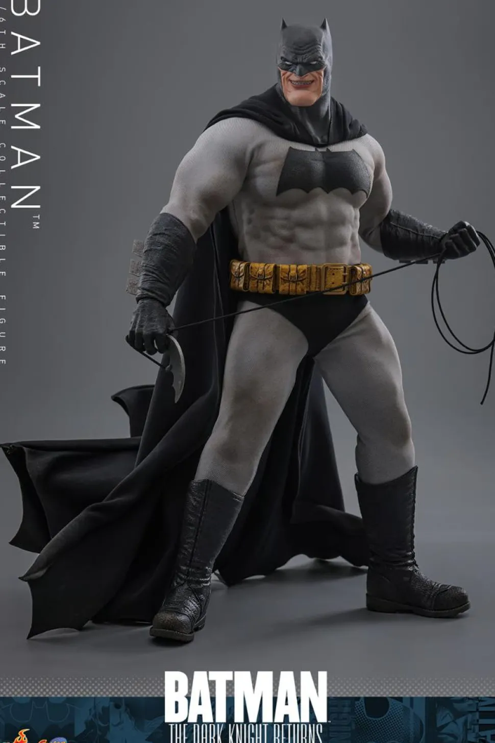 Batman: The Dark Knight Returns - Batman 1/6th Scale Hot Toys Action Figure