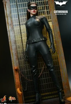 Batman: The Dark Knight Rises - Catwoman 1/6th Scale Hot Toys Action Figure