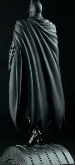 Batman: The New 52 - Batman 1/6th Scale Limited Edition Statue