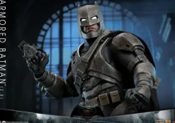 Batman v Superman: Dawn of Justice - Armored Batman (2.0) 1/6th Scale Die-Cast Hot Toys Action Figure