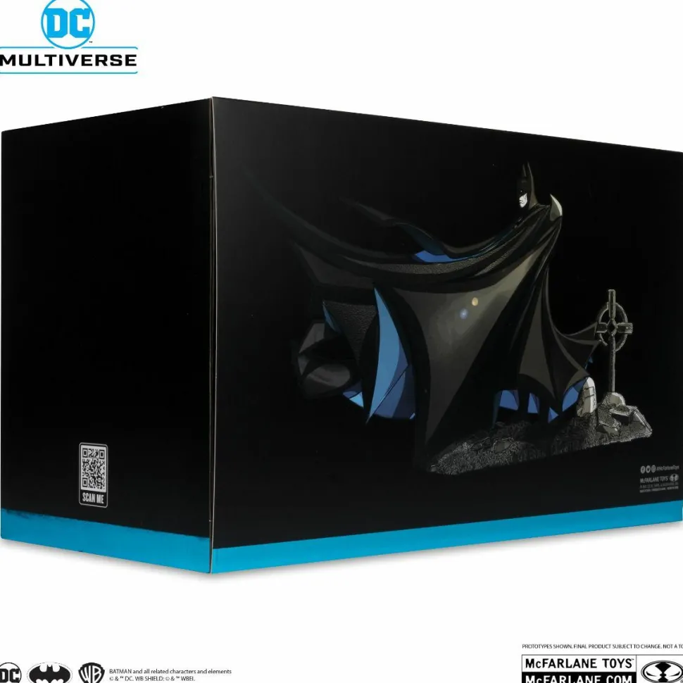 Batman: Year Two - Batman DC Multiverse Black & White Accent Edition Gold Label 7" Scale Action Figure