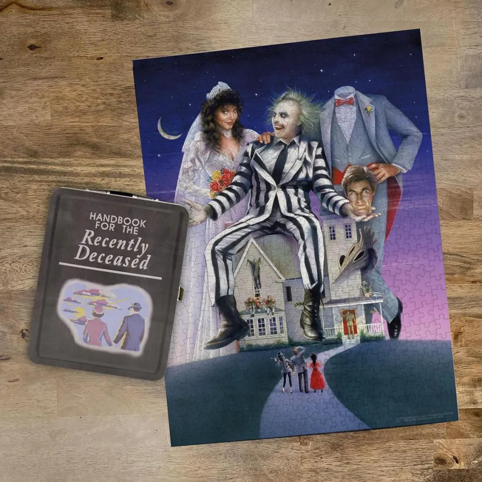 Beetlejuice (1988) - 500 Piece Jigsaw Puzzle in Lunch Box / Tin Tote