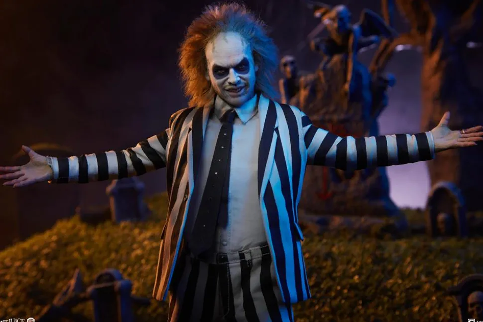 Beetlejuice - Beetlejuice in Striped Suit 1/6th Scale Action Figure