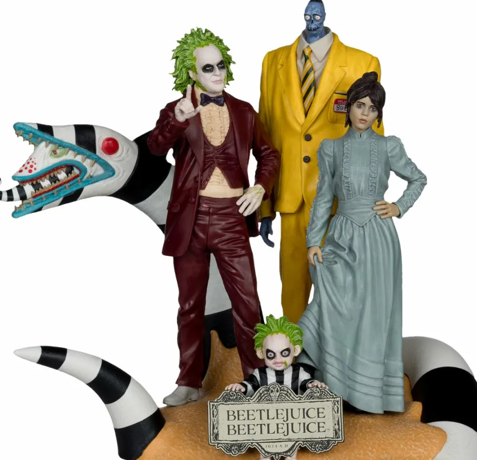 Beetlejuice Beetlejuice (2024) - Beetlejuice, Astrid, Bob the Shrinker and Baby Beetlejuice 6" Scale Posed PVC Figure 4-Pack