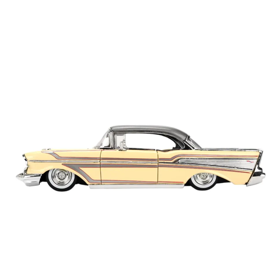 Big Time Muscle - 1957 Chevrolet Bel Air 1/24th Scale Die-Cast Vehicle Replica